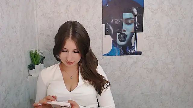  MiaAngell online show from 10/06/25, 02:29