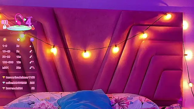 innocenthazel online show from 10/30/25, 02:43