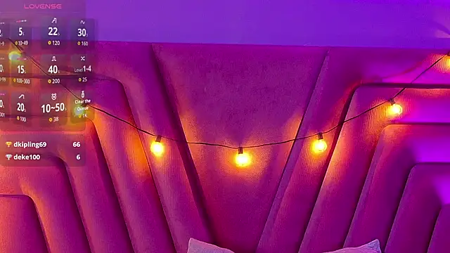 innocenthazel online show from 10/15/25, 03:16