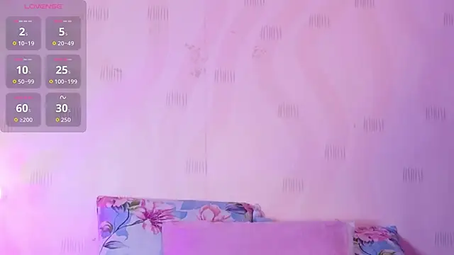 innocenthazel online show from 05/10/26, 12:20