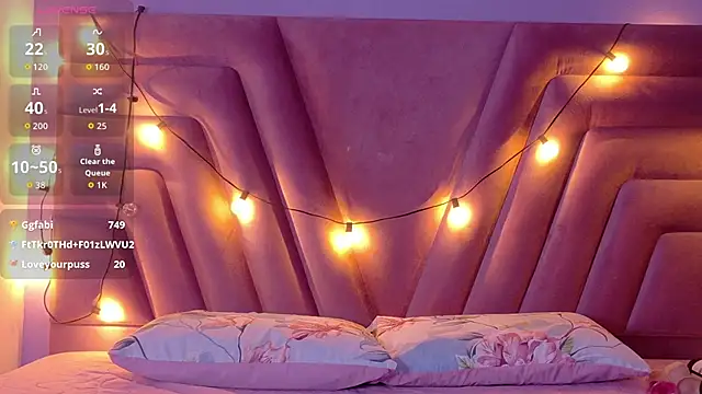 innocenthazel online show from 11/11/25, 03:01