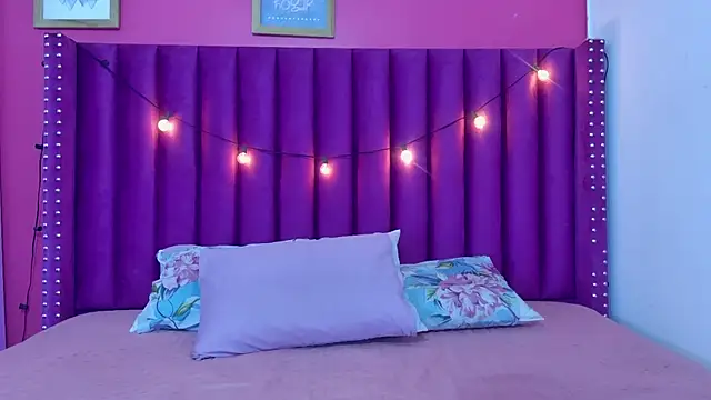 innocenthazel online show from 04/14/26, 02:49