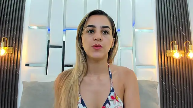 Snapshot of _iris1_ chatting on 03/04/25, 11:51 iris1 online show from 03/04/25, 11:51