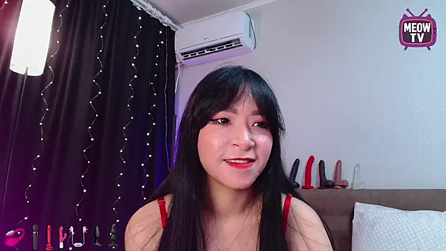 miyakimi0101 online show from 09/25/25, 12:38