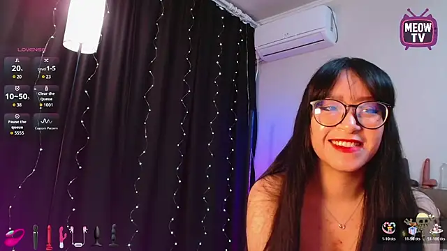 miyakimi0101 online show from 11/11/25, 01:00