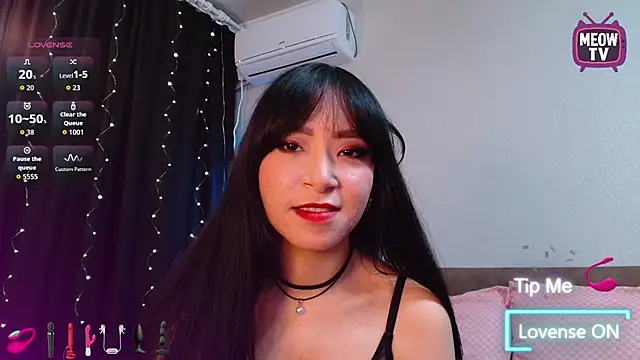 miyakimi0101 online show from 10/10/25, 12:00