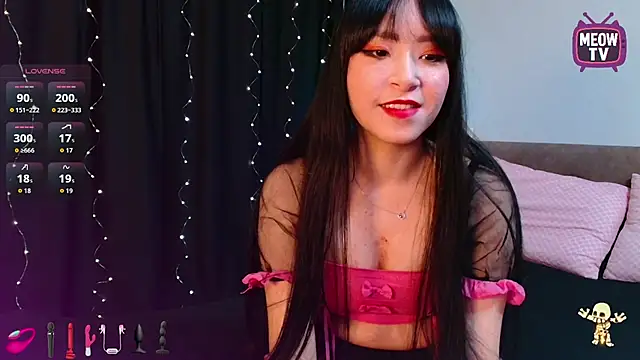 miyakimi0101 online show from 11/14/25, 07:28