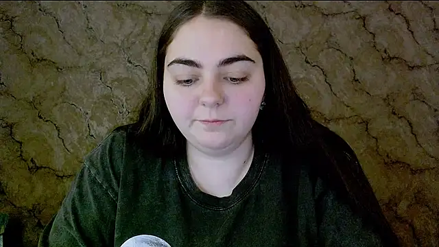 Snapshot of kitsune_8 chatting on 03/19/26, 04:18 kitsune 8 online show from 03/19/26, 04:18