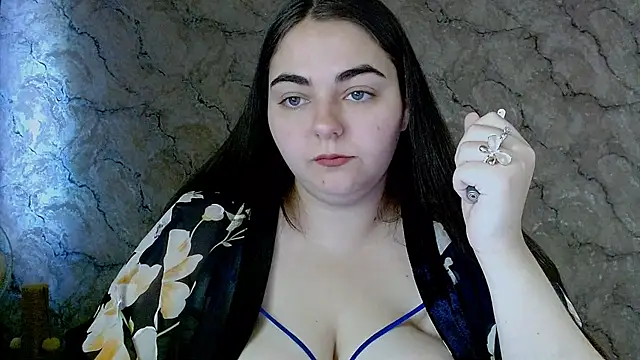 Snapshot of kitsune_8 chatting on 09/15/25, 12:27 kitsune 8 online show from 09/15/25, 12:27