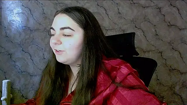 Snapshot of kitsune_8 chatting on 10/25/25, 07:29 kitsune 8 online show from 10/25/25, 07:29