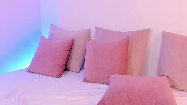 regina noctixx online show from 11/06/25, 10:58