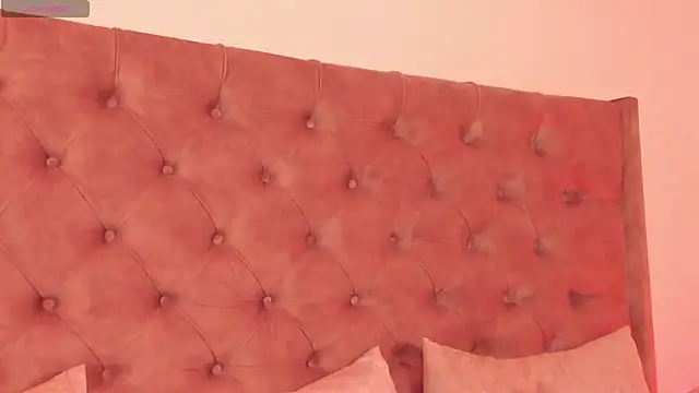 regina noctixx online show from 11/24/25, 10:32