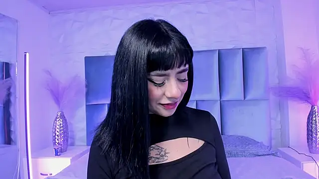 Selene bennet online show from 04/24/26, 03:41