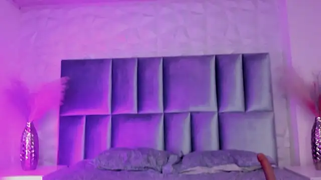 Selene bennet online show from 03/28/26, 03:51