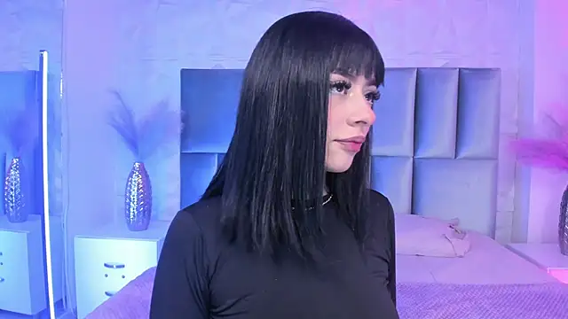 Selene bennet online show from 05/02/26, 03:45