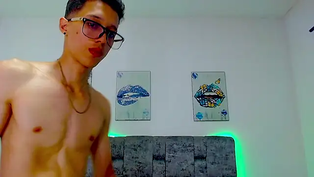 skinny bigcock02 online show from 03/01/25, 10:42