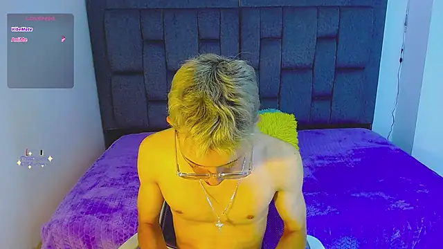 skinny bigcock02 online show from 10/25/25, 10:10