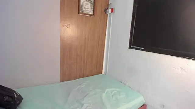 Snapshot of couple_hotfox chatting on 02/27/26, 12:44 couple hotfox online show from 02/27/26, 12:44