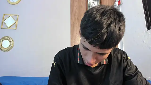 couple hotfox online show from 05/07/26, 12:59