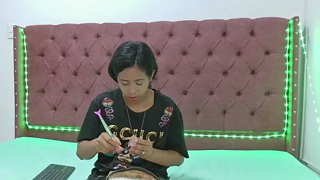 Snapshot of couple_hotfox chatting on 03/22/25, 01:22 couple hotfox online show from 03/22/25, 01:22