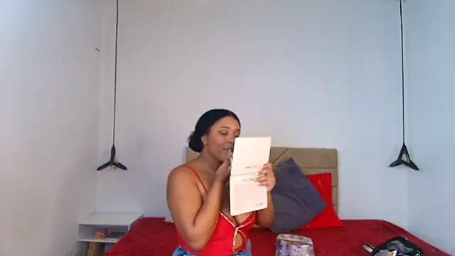 Snapshot of Natasha_rose__ chatting on 06/12/26, 07:33 Natasha rose online show from 06/12/26, 07:33