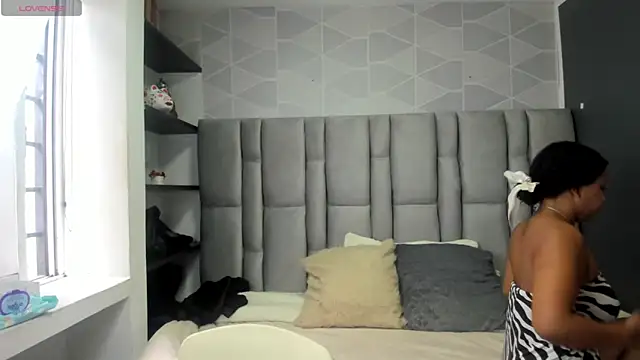 Natasha rose   online show from 09/13/25, 07:14