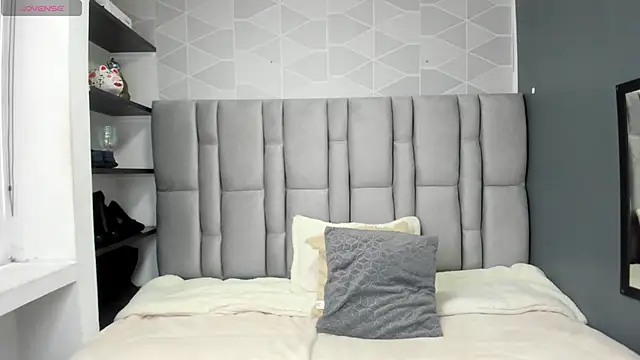 Natasha rose   online show from 09/12/25, 07:13
