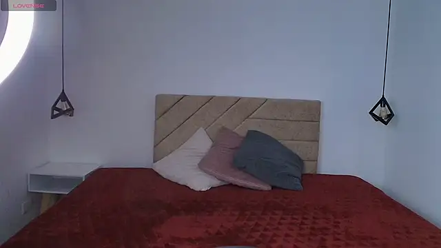 Natasha rose   online show from 03/31/26, 07:49