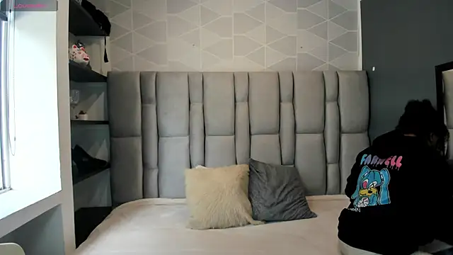 Natasha rose   online show from 09/30/25, 07:31