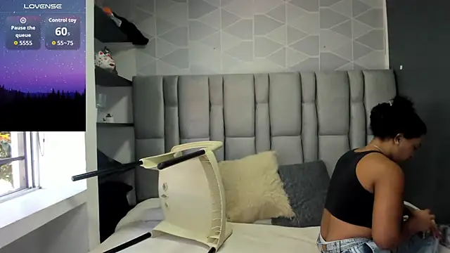 Natasha rose   online show from 09/25/25, 07:20