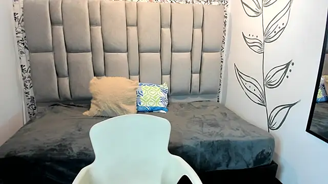 Natasha rose   online show from 10/15/25, 07:38