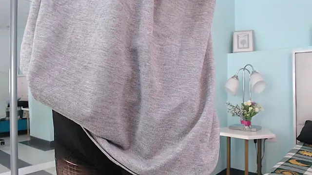 Snapshot of Sunshine_gh1 chatting on 04/10/26, 11:28 Sunshine gh1 online show from 04/10/26, 11:28