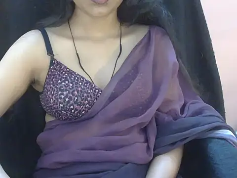 Snapshot of Cute_Pihu01 chatting on 06/12/26, 08:17 Cute Pihu01 online show from 06/12/26, 08:17