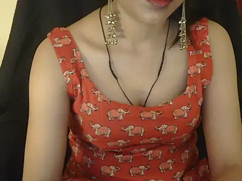 Snapshot of Cute_Pihu01 chatting on 06/07/26, 05:51 Cute Pihu01 online show from 06/07/26, 05:51