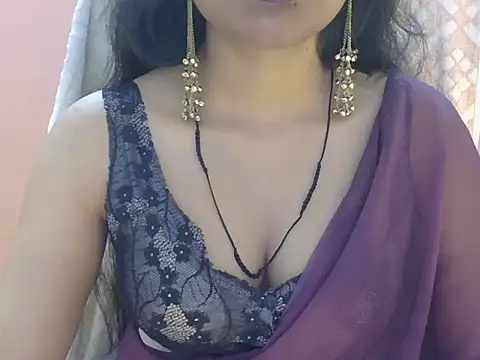 Snapshot of Cute_Pihu01 chatting on 06/24/26, 08:17 Cute Pihu01 online show from 06/24/26, 08:17