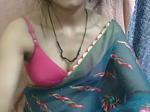 Snapshot of Cute_Pihu01 chatting on 09/11/25, 06:19 Cute Pihu01 online show from 09/11/25, 06:19