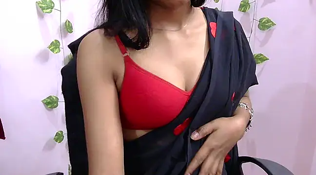 Snapshot of Cute_Pihu01 chatting on 03/02/25, 01:37 Cute Pihu01 online show from 03/02/25, 01:37