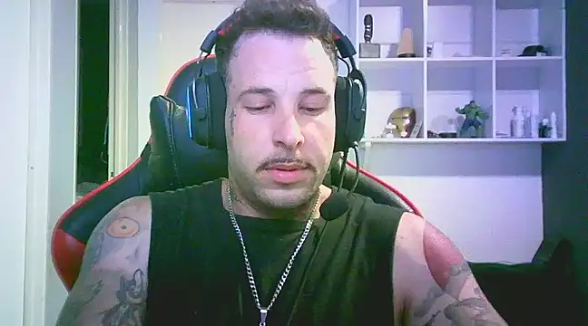 Snapshot of diroseno chatting on 02/26/25, 06:59 diroseno online show from 02/26/25, 06:59