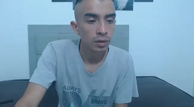 Snapshot of jhonny_k chatting on 03/21/25, 10:39 jhonny k online show from 03/21/25, 10:39