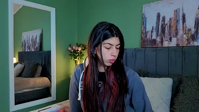 Cassie bloom online show from 04/02/26, 08:37