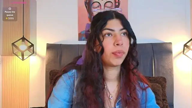 Snapshot of Cassie_bloom chatting on 11/28/25, 08:09 Cassie bloom online show from 11/28/25, 08:09