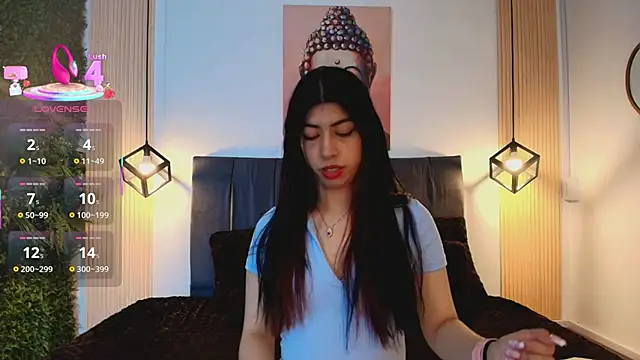 Snapshot of Cassie_bloom chatting on 12/03/25, 08:52 Cassie bloom online show from 12/03/25, 08:52