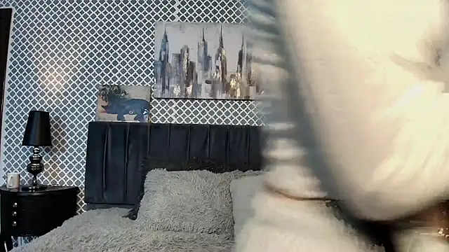 Snapshot of Cassie_bloom chatting on 03/14/25, 03:15 Cassie bloom online show from 03/14/25, 03:15