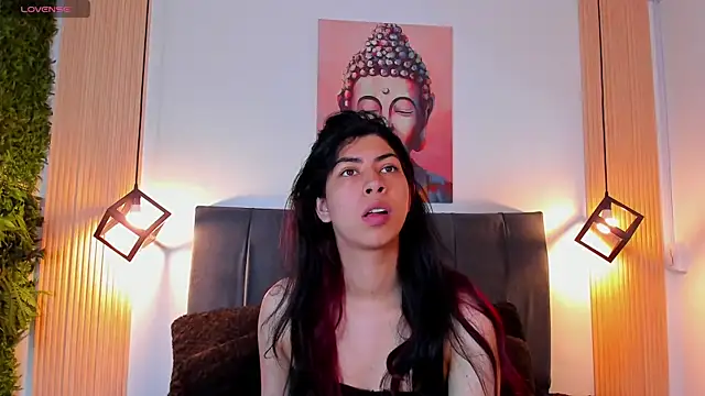 Snapshot of Cassie_bloom chatting on 11/07/25, 07:40 Cassie bloom online show from 11/07/25, 07:40