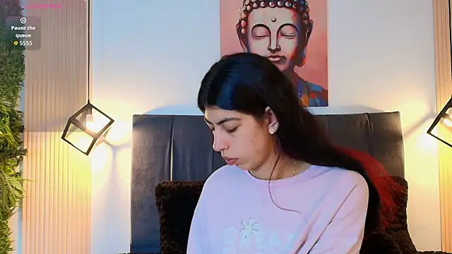 Snapshot of Cassie_bloom chatting on 11/15/25, 07:40 Cassie bloom online show from 11/15/25, 07:40