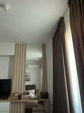 Mia Splash online show from 04/08/26, 05:42