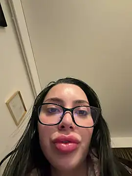 Mia Splash online show from 02/02/26, 10:20