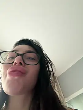 Mia Splash online show from 02/23/26, 08:48