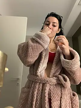 Mia Splash online show from 02/08/26, 10:35