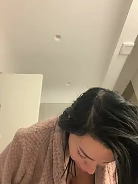 Mia Splash online show from 02/10/26, 07:40